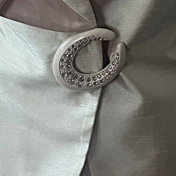 Elite Champagne 3-Pc Skirt Suit Shoulder‎ Ruffle Rhinestone C-Button Closure - Picture 6 of 13